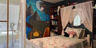 Move in Ready 3bed/3bath, beautiful backyard Gallery 20