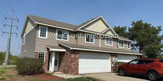 Lakeville End Unit Town Home, 2 Car Garage, 2.5 Baths, Walk out Patio, Available July/Aug 1st Gallery 1