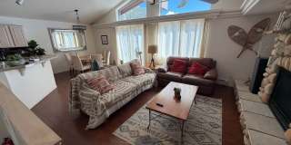Gorgeous Lake View! 3 Bedroom with Garage & Car Port in Incline Village!  Allows a cat! Gallery 3