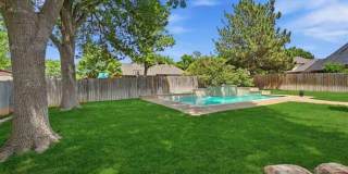 Beautiful 4 Bedroom Home with Pool – Available Now! Gallery 25