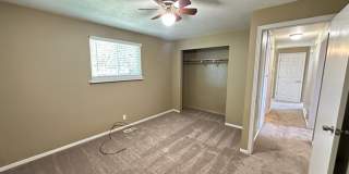 6046 S 4000 W - Duplex Gallery 23