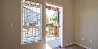 Springwater Crossing Gallery 30