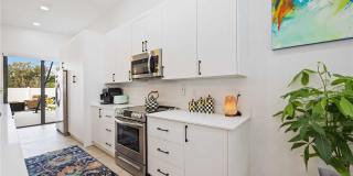 7520 N COOLIDGE AVENUE Gallery 23