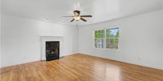 5213 S 62nd Street Gallery 21