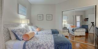 500 Uno Lago Drive Gallery 21