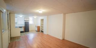 2116 WALNUT Street Gallery 3