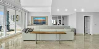 16500 Collins Ave Gallery 21