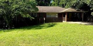 4 Bed and 3 Bath in Decatur! Gallery 1