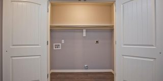 4 Bed 4.5 Bath Townhouse just mins away from the University! Gallery 22