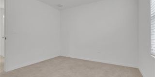 19550 Fairhill Ct Gallery 26