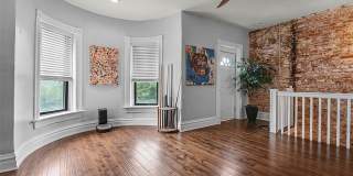 4631 Washington Avenue Gallery 6