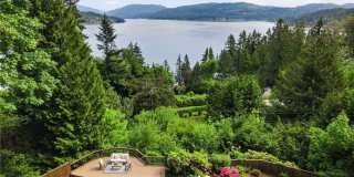 Peaceful home retreat with lake view Gallery 1