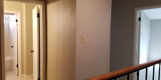 Adorable 2 bedroom townhome style Condo Gallery 1