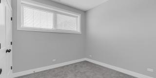 4827 S Saint Lawrence Avenue Gallery 7