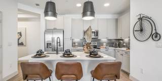 Varenna Lakeside Gallery 13