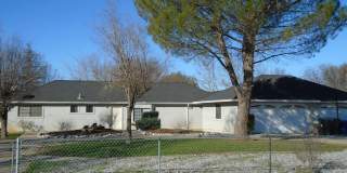 4 Bedroom in Ravenwood Subdivision Gallery 3