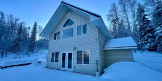 Beautiful 3 bedroom home for rent / Sorry no pets / Heat Included!! Gallery 1