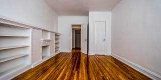 8000 S Ellis Ave Gallery 22