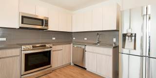 Kapiolani Residence - 2 Bedroom, 2 Bathroom, 2 Parking Stalls Gallery 1