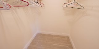 Renovated 2/2 in quite 55+ community Gallery 18