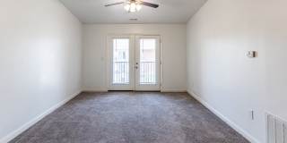 Hub of New Albany Apartments Gallery 24