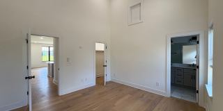 Gorgeous Brick 3 bed/3 bath Rental Available! Gallery 16