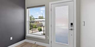 Free Internet + Mountain Views! Come see this charming 3BR Townhome in Denver - Perfect for Roommates or Small Family! Gallery 3