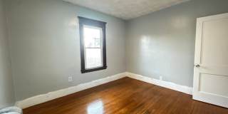 371-373 Oakland Street Gallery 18