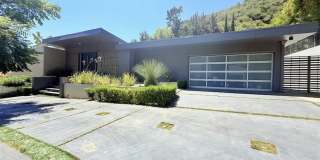 1801 Roscomare Road Gallery 2