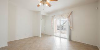 Beautiful Home In Sun City Aliante!! Gallery 16