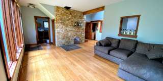 Great 3 bed 2 bath home!! AVAILABLE AUGUST 2027! Gallery 4