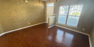 Charming 3BR Townhome in Sought-After Harrisburg Town Center Gallery 5