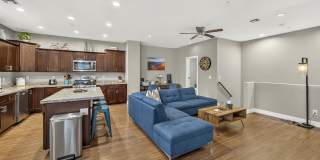 2561 W Cripple Creek Drive Gallery 3