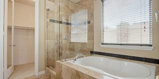 Beautiful 4 bedroom, 4.5 bathroom Home in the Varadero Community Beautiful 4 bedroom, 4.5 bathroom Home in the Varadero Community Gallery 34