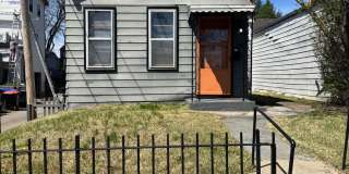 Charming Highlands Home | Sunroom, Off-Street Parking Gallery 1