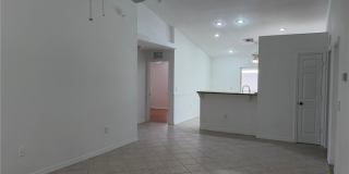 1424 NE 13th Place Gallery 4