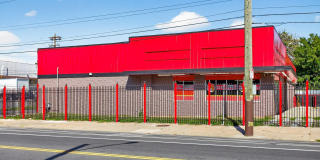 1925-43 W ALLEGHENY Avenue Gallery 28