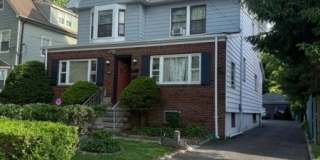 558 Argyle Ave Gallery 1