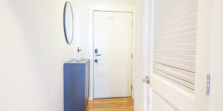 Gorgeous 1 bed 1 bath in an amazing location Gallery 3