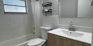 4510 Parker Avenue Gallery 13