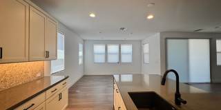 BEAUTIFUL HOME IN ALORAVITA NORTH IN PEORIA Gallery 12