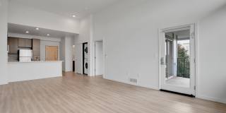 The 72nd Apartments Gallery 21