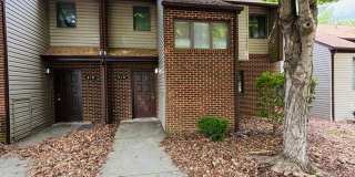 3 Bedroom 2.5 Bath Townhouse Gallery 4