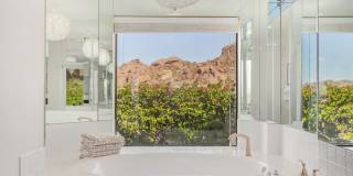 Stunning 7BR House in Camelback Canyon Gallery 47