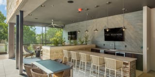 The Hudson Gallery 24