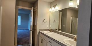 5Bd/3Ba Two Story House - For viewing! Gallery 14