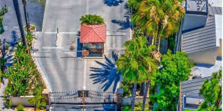5520 Owensmouth Gallery 20