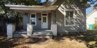 2 Bedroom House Available Now!! Gallery 1