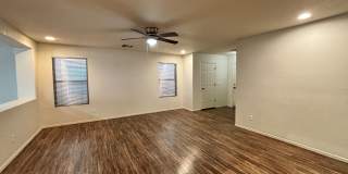 1051 W Sea Lion Dr Gallery 4