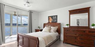 1170 NE 191st St Gallery 10